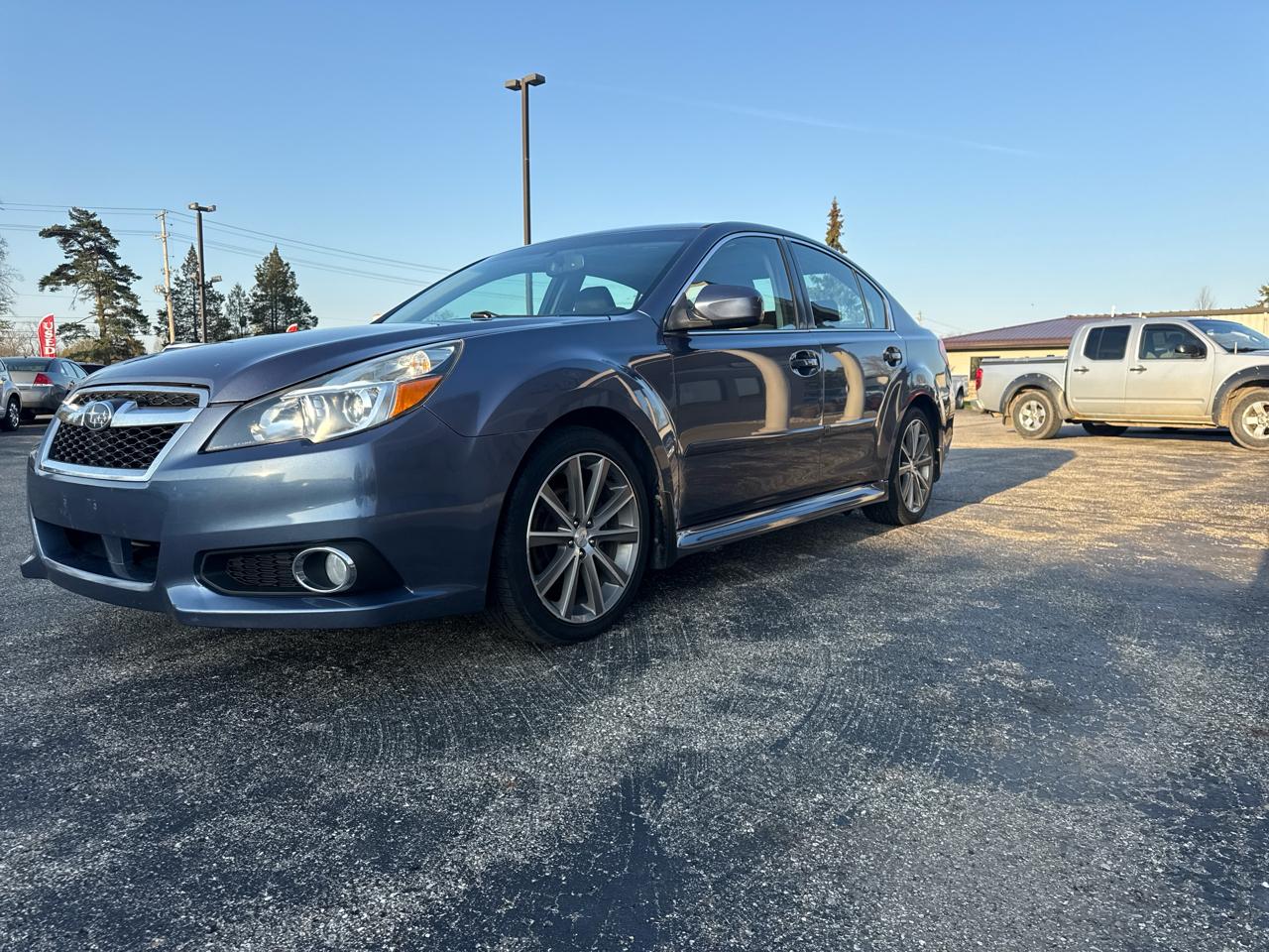 Subaru Legacy 4dr Sdn H4 Auto 2.5i Sport 2014