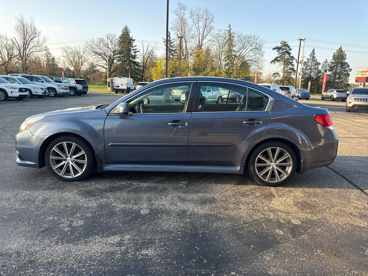 Subaru Legacy 4dr Sdn H4 Auto 2.5i Sport 2014