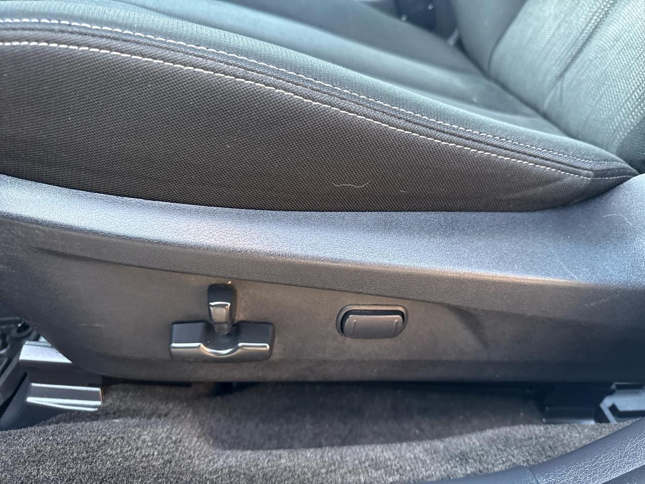 Subaru Legacy 4dr Sdn H4 Auto 2.5i Sport 2014