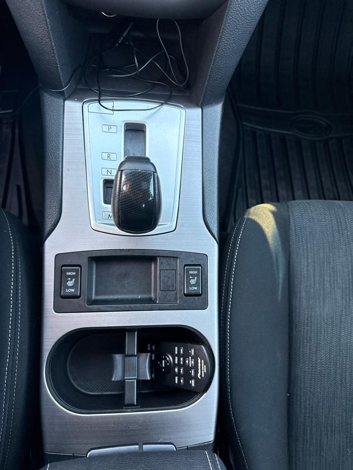 Subaru Legacy 4dr Sdn H4 Auto 2.5i Sport 2014