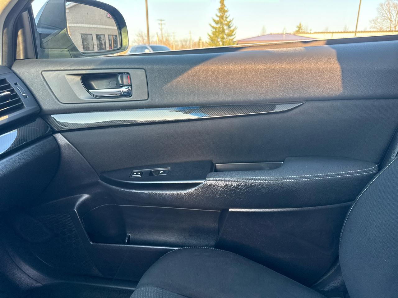 Subaru Legacy 4dr Sdn H4 Auto 2.5i Sport 2014