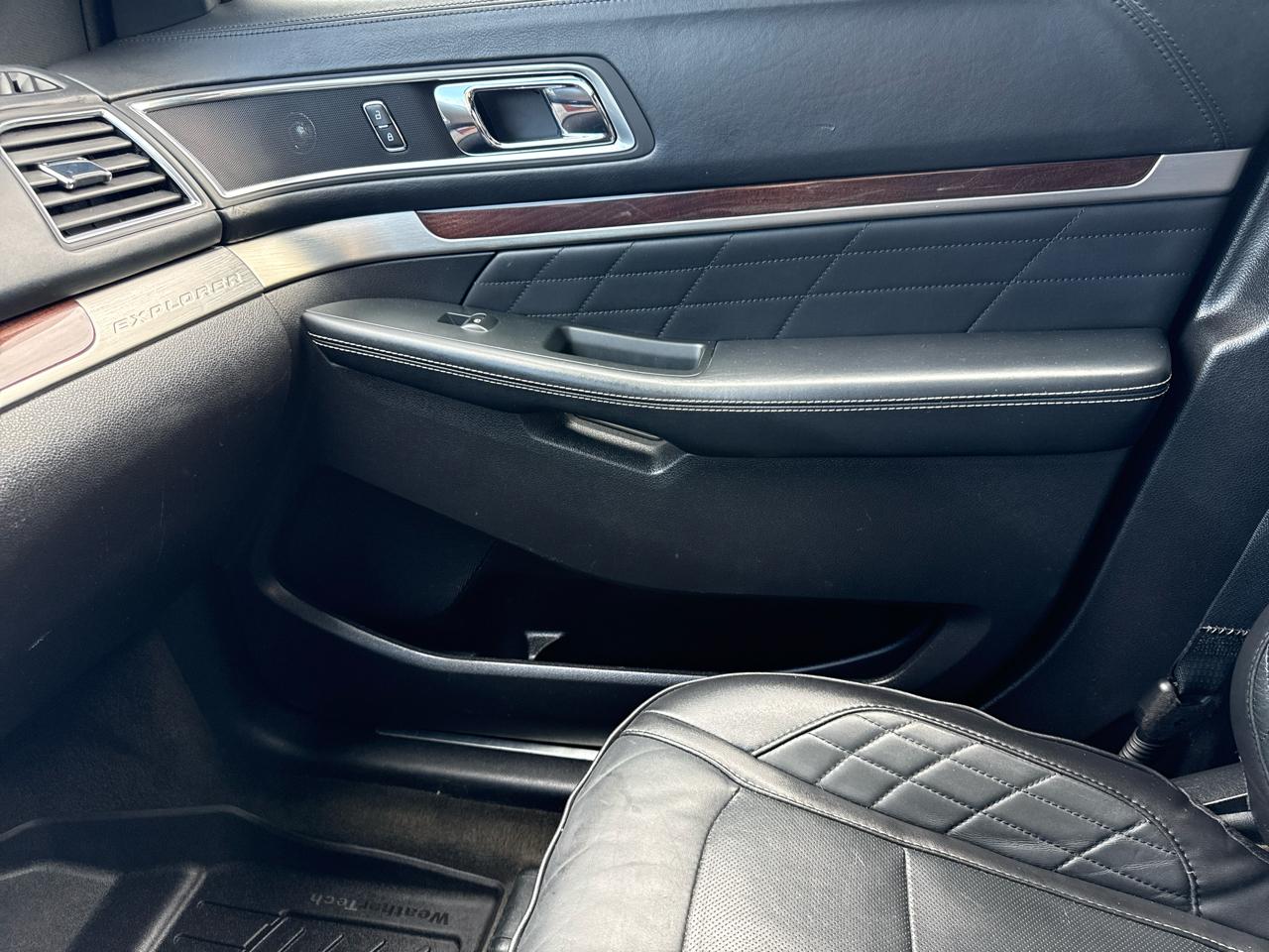 Ford Explorer Platinum 4WD 2017