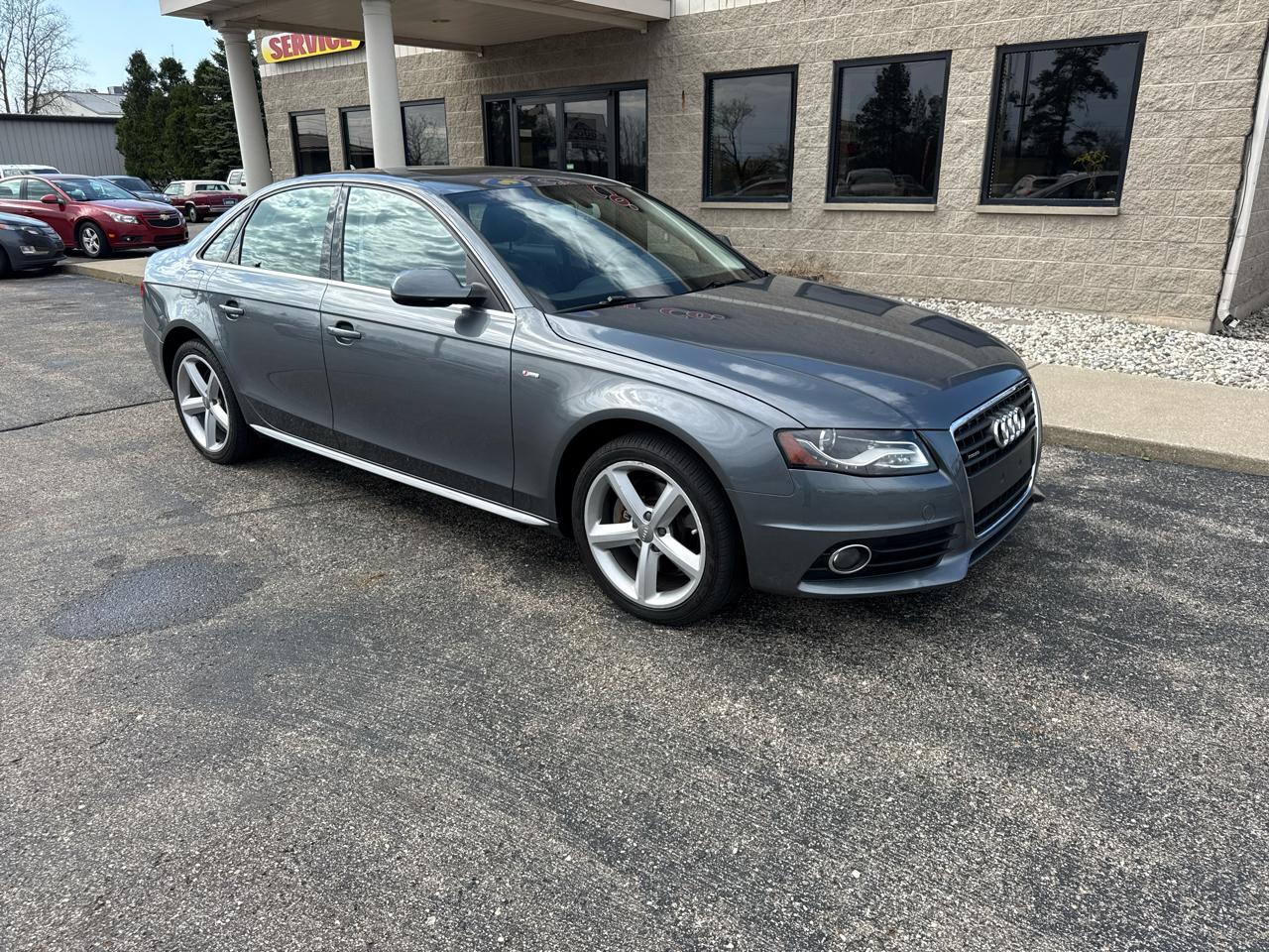 Audi A4 4dr Sdn Auto quattro 2.0T Premium Plus 2012