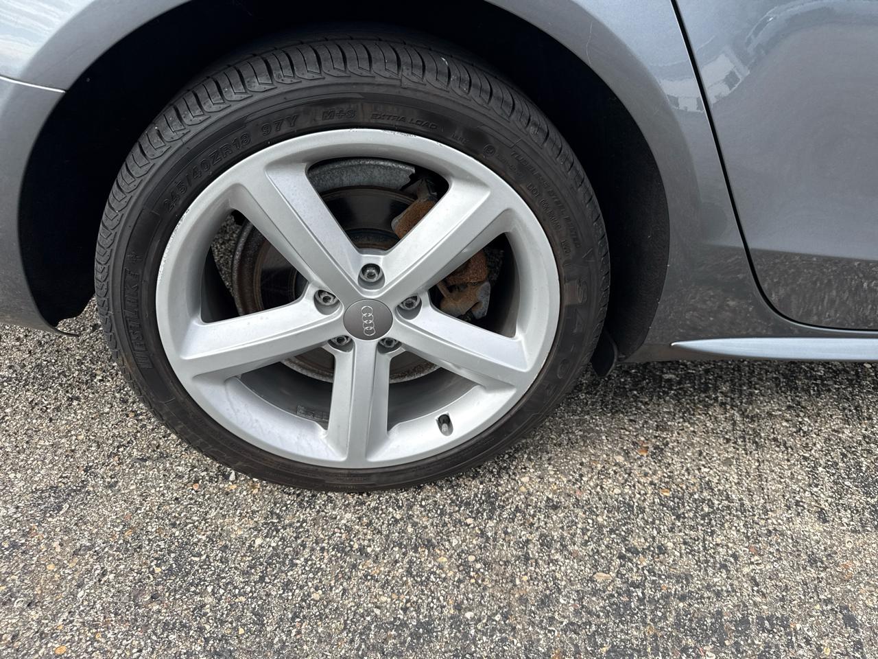 Audi A4 4dr Sdn Auto quattro 2.0T Premium Plus 2012