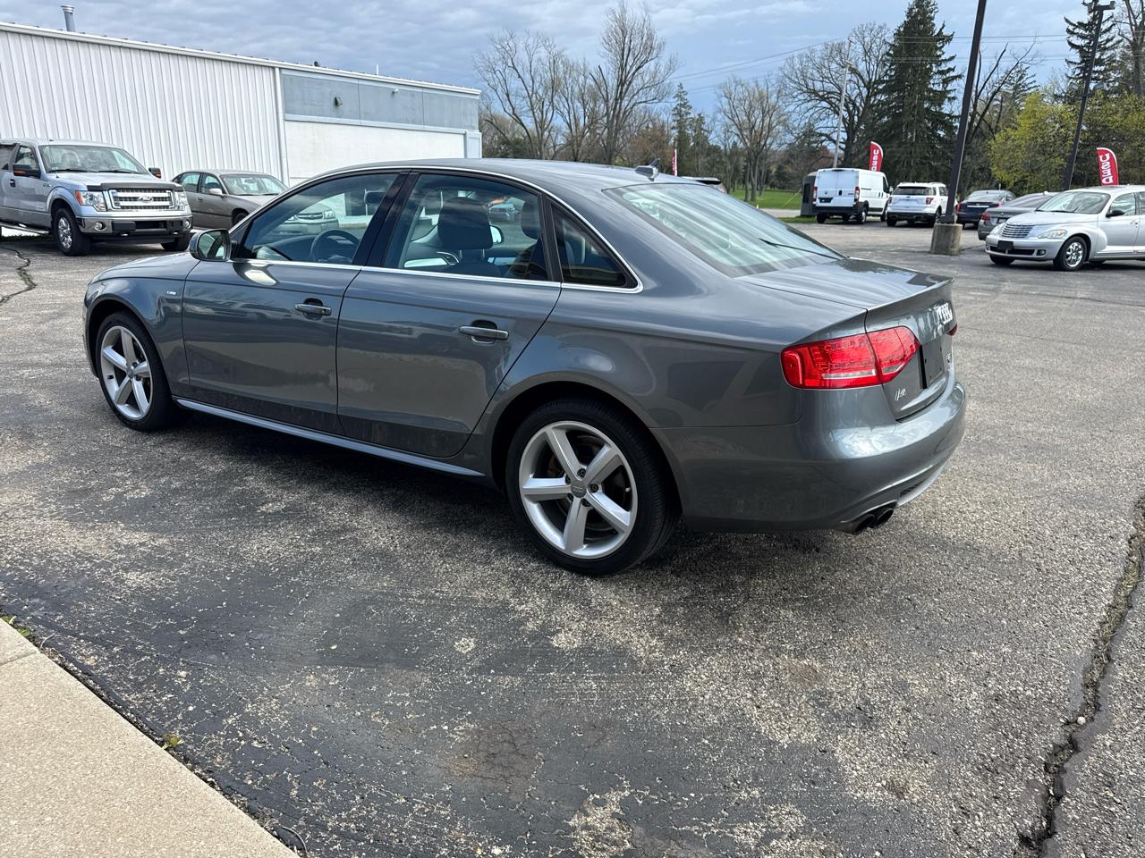 Audi A4 4dr Sdn Auto quattro 2.0T Premium Plus 2012