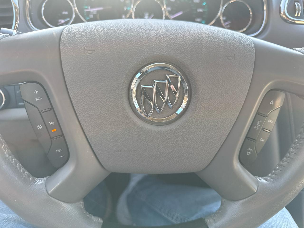 Buick Enclave AWD 4dr Leather 2014