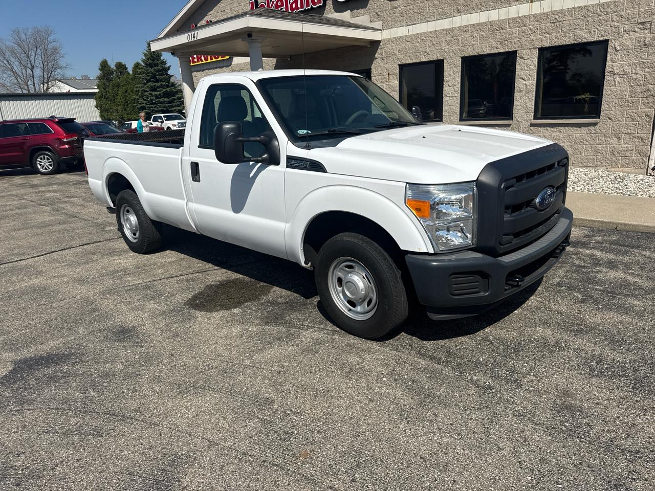 Ford Super Duty F-250 SRW 2WD Reg Cab 137" XLT 2013