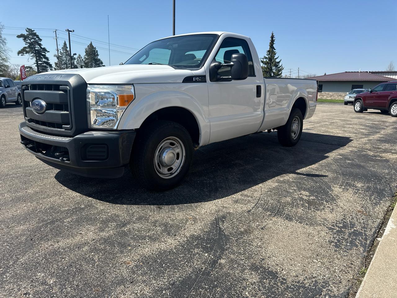 Ford Super Duty F-250 SRW 2WD Reg Cab 137" XLT 2013