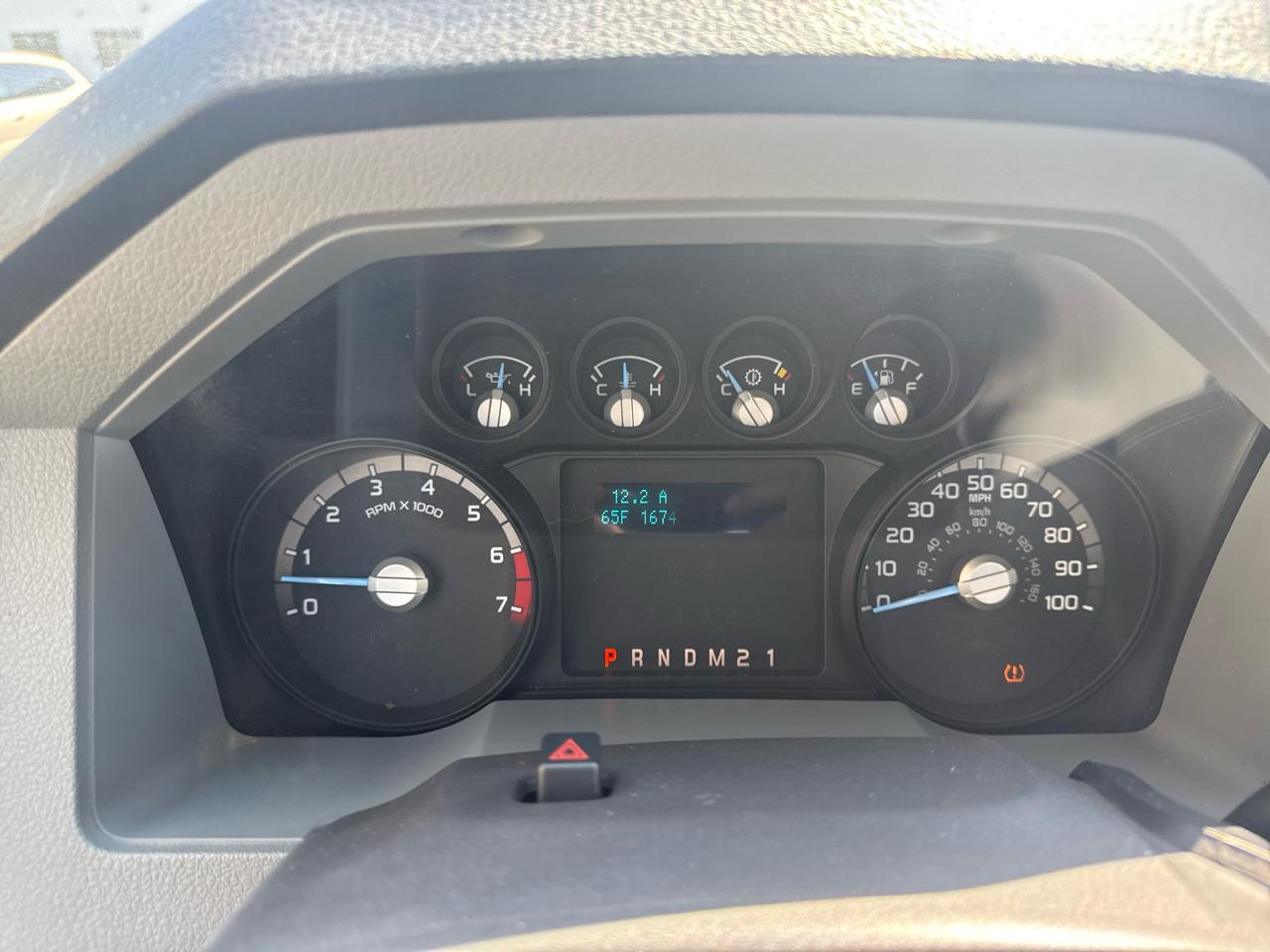 Ford Super Duty F-250 SRW 2WD Reg Cab 137" XLT 2013