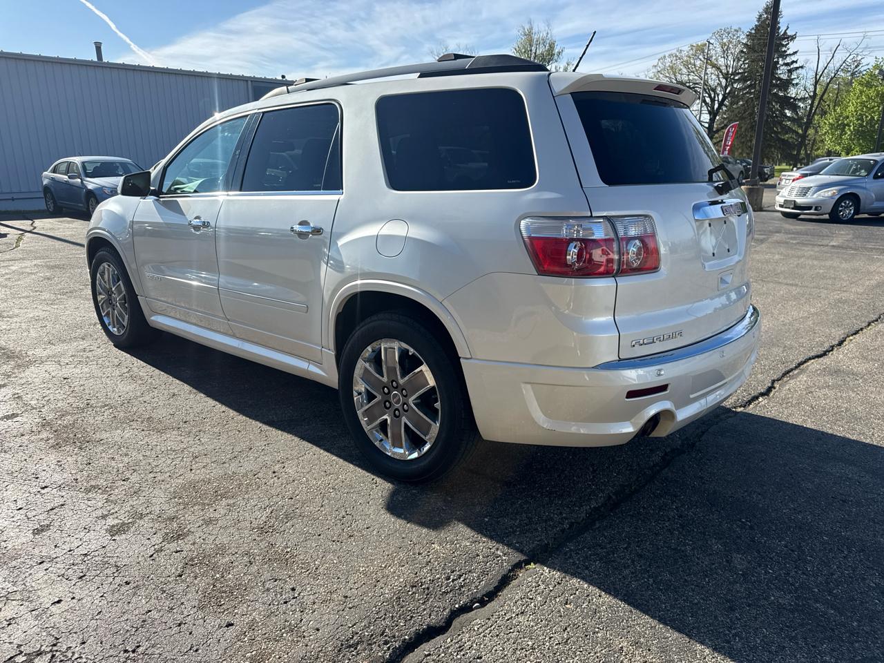 GMC Acadia AWD 4dr Denali 2012