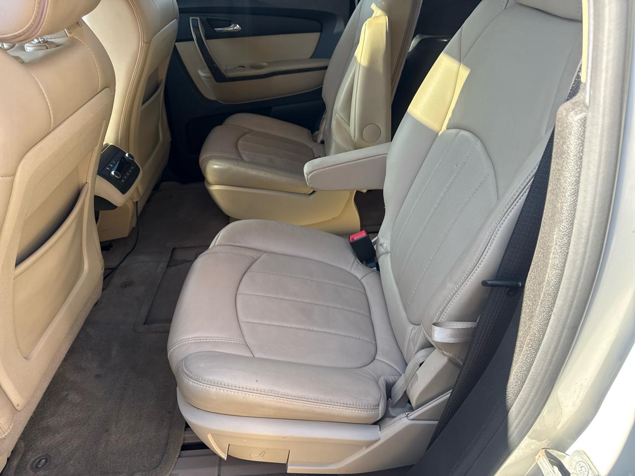GMC Acadia AWD 4dr Denali 2012