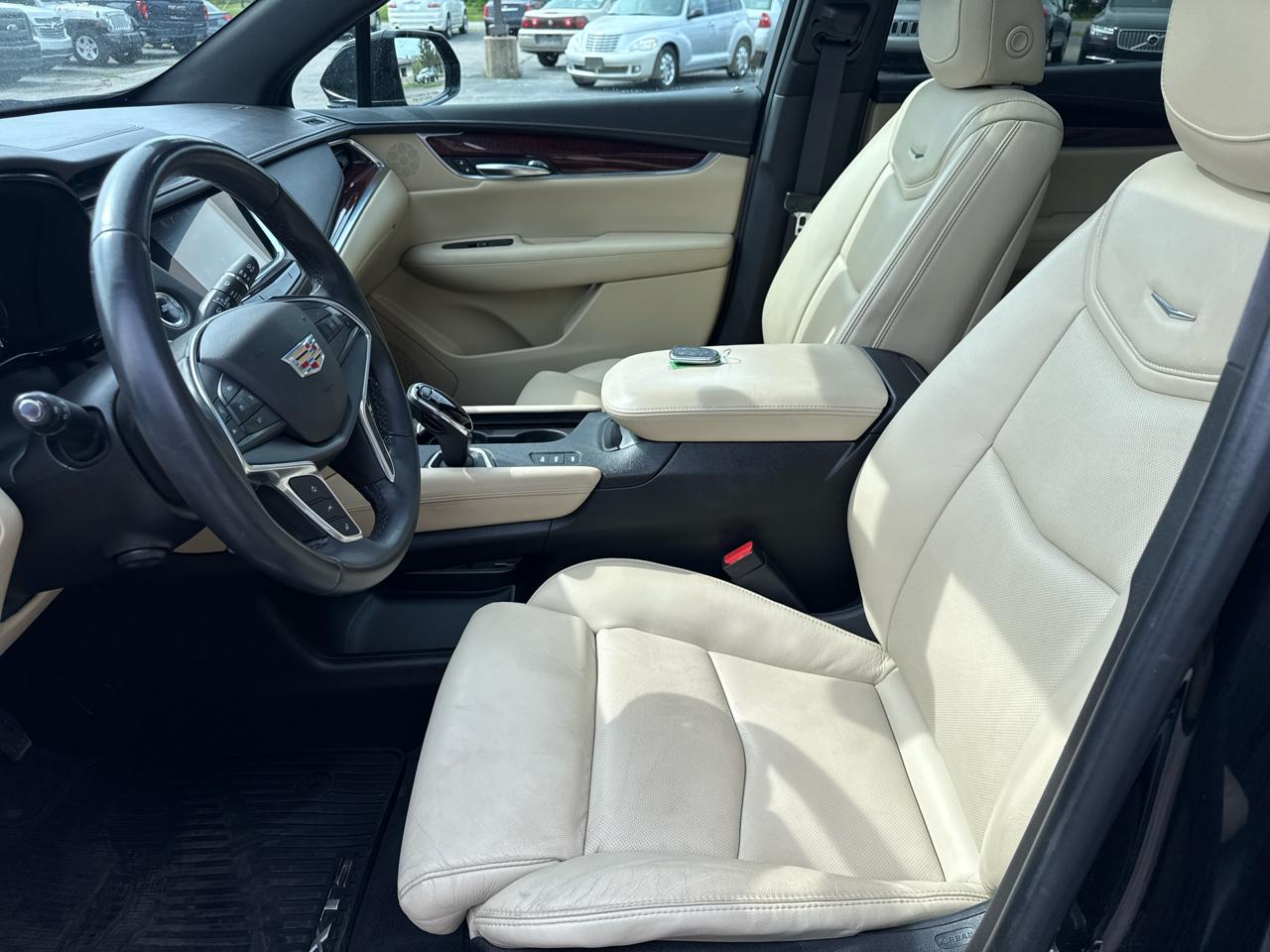 Cadillac XT5 AWD 4dr Luxury 2017