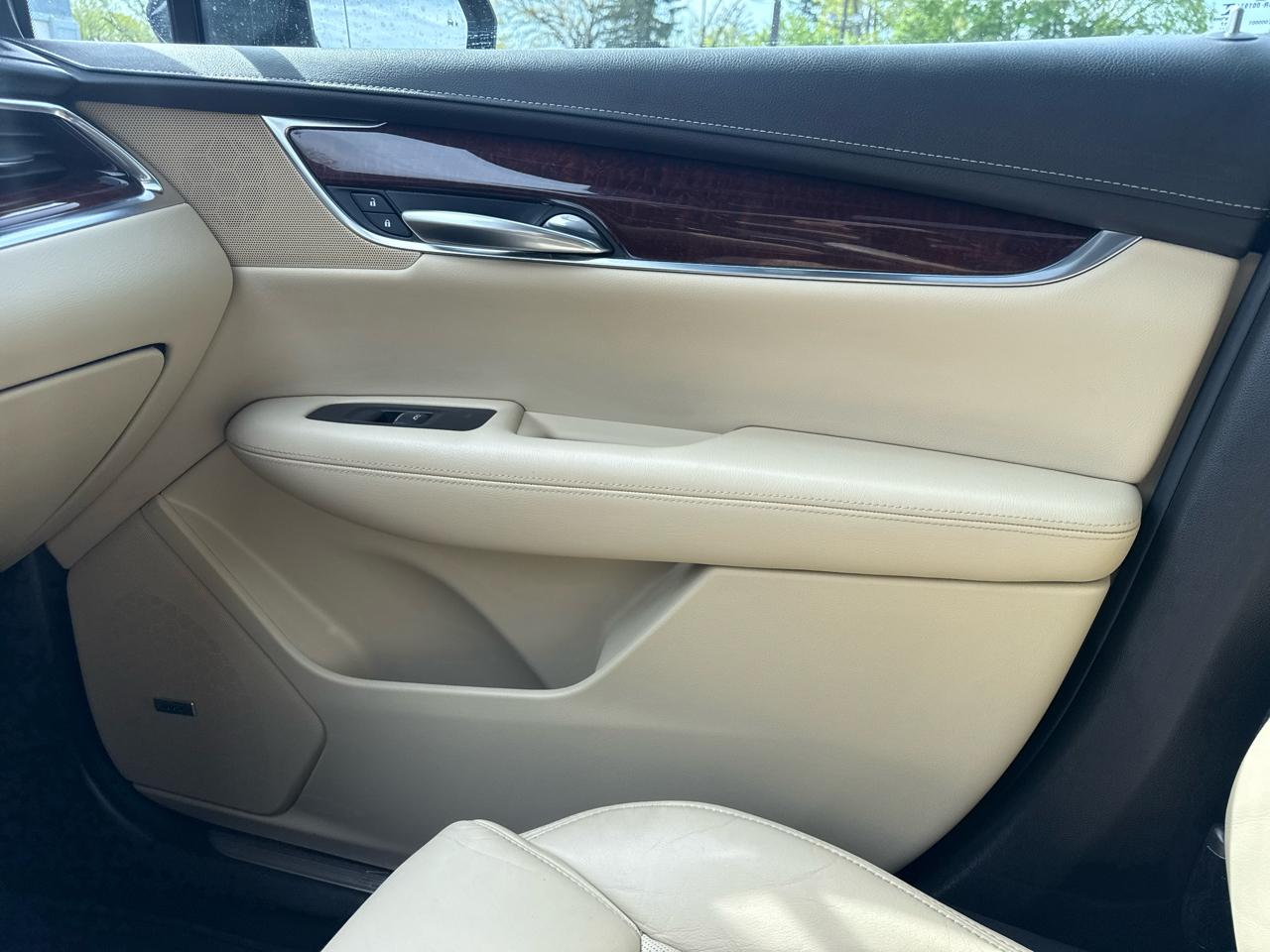 Cadillac XT5 AWD 4dr Luxury 2017