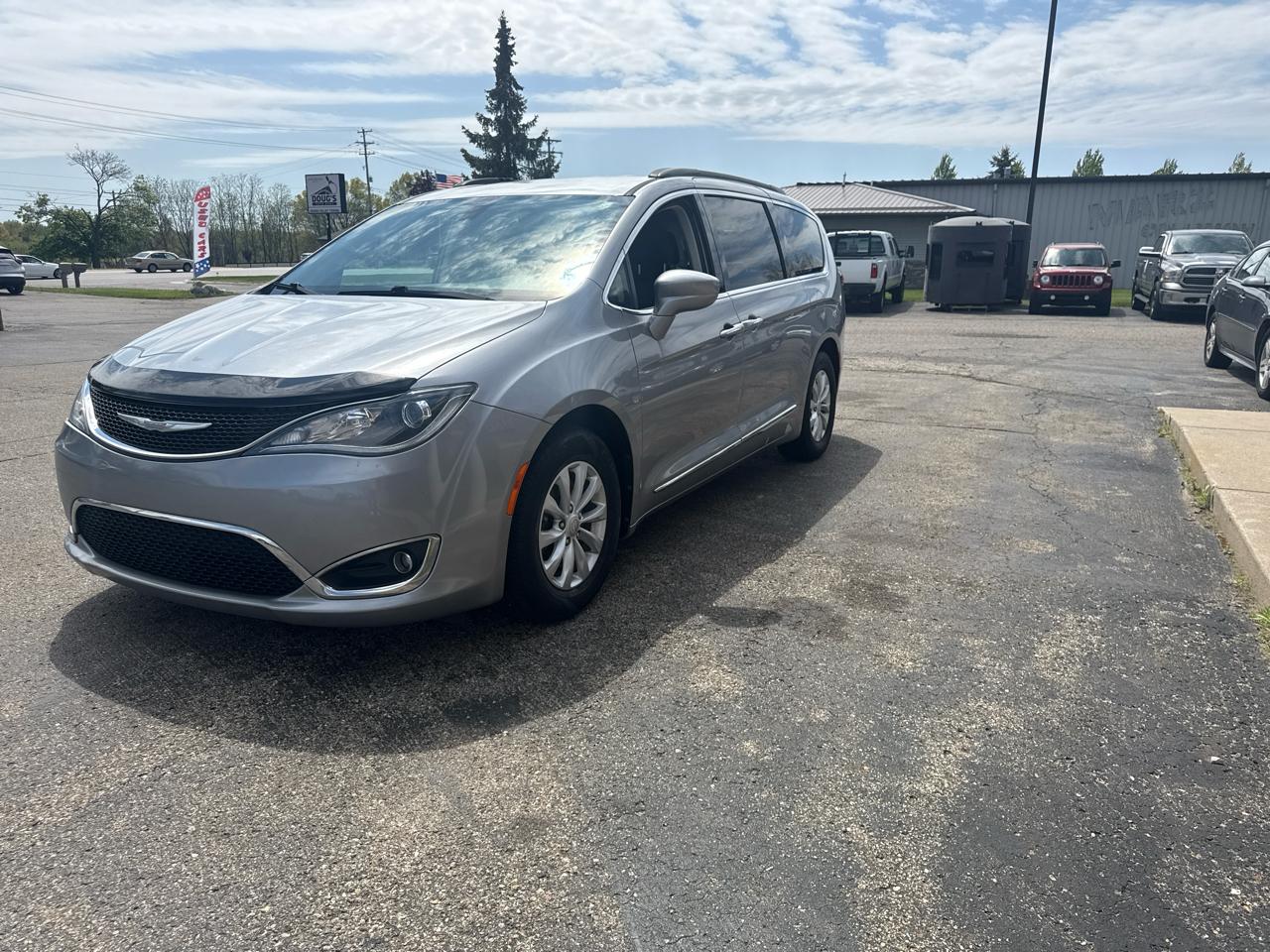 Chrysler Pacifica Touring-L FWD 2017
