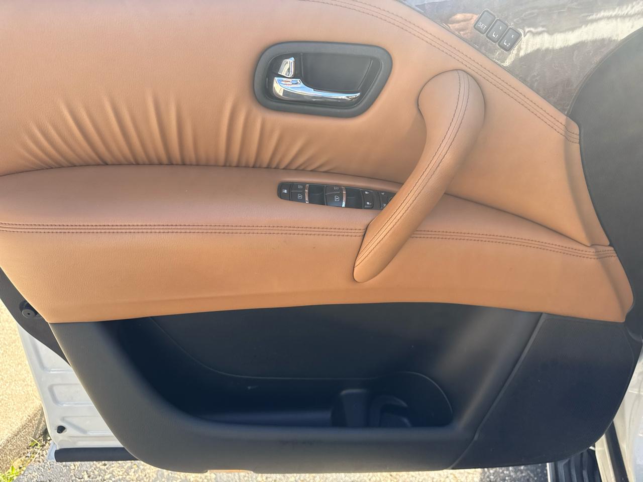 Infiniti QX80 4WD 4dr 2016