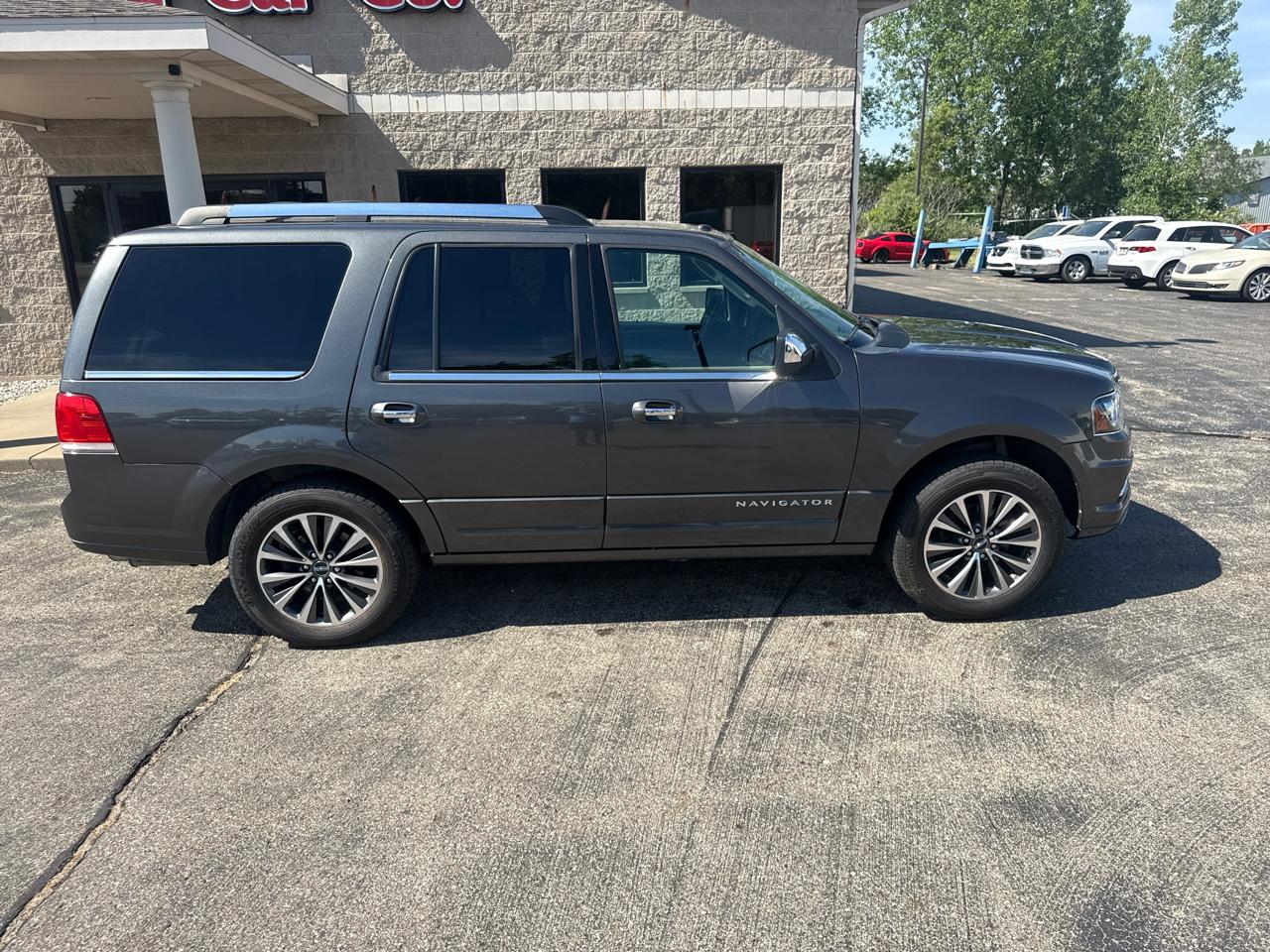 Lincoln Navigator 4WD 4dr 2015