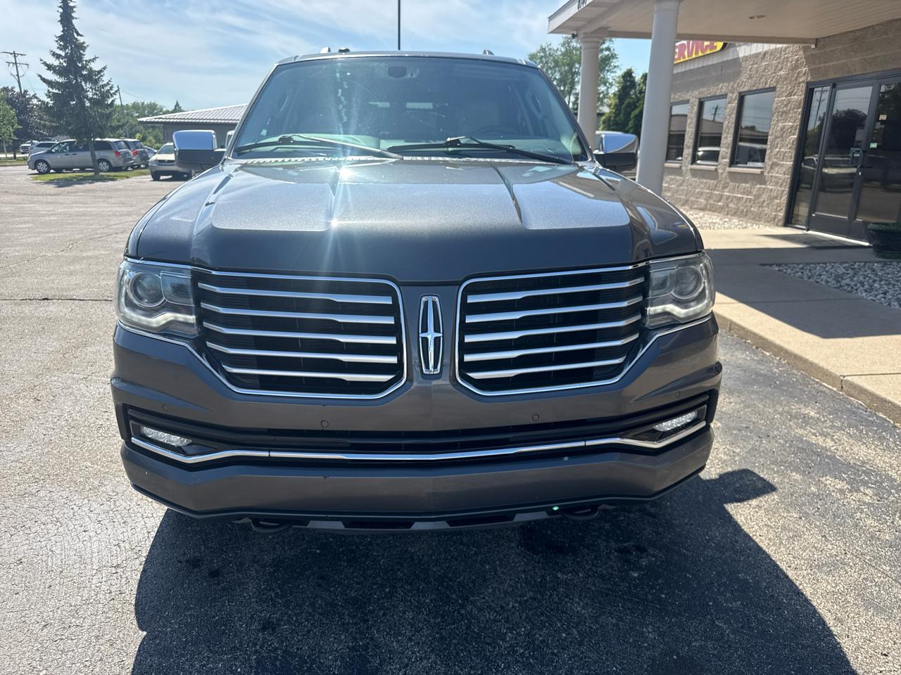 Lincoln Navigator 4WD 4dr 2015