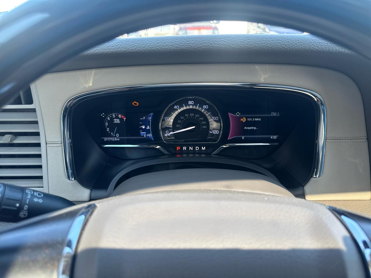 Lincoln Navigator 4WD 4dr 2015