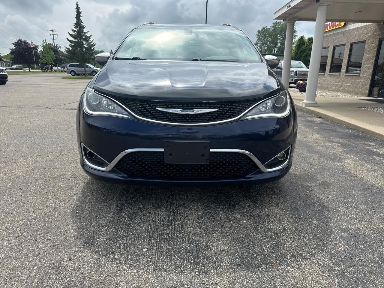 Chrysler Pacifica Limited FWD 2017