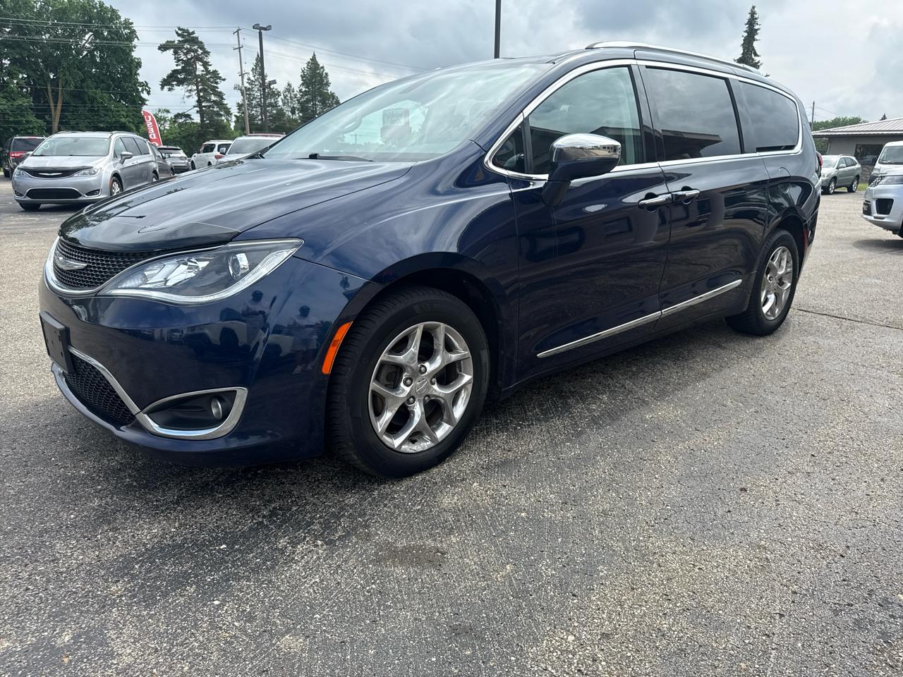 Chrysler Pacifica Limited FWD 2017