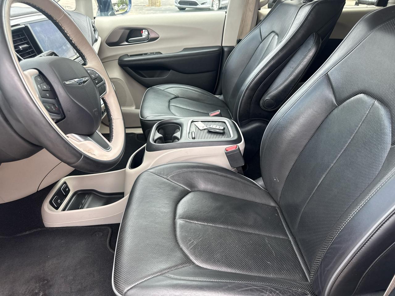 Chrysler Pacifica Limited FWD 2017