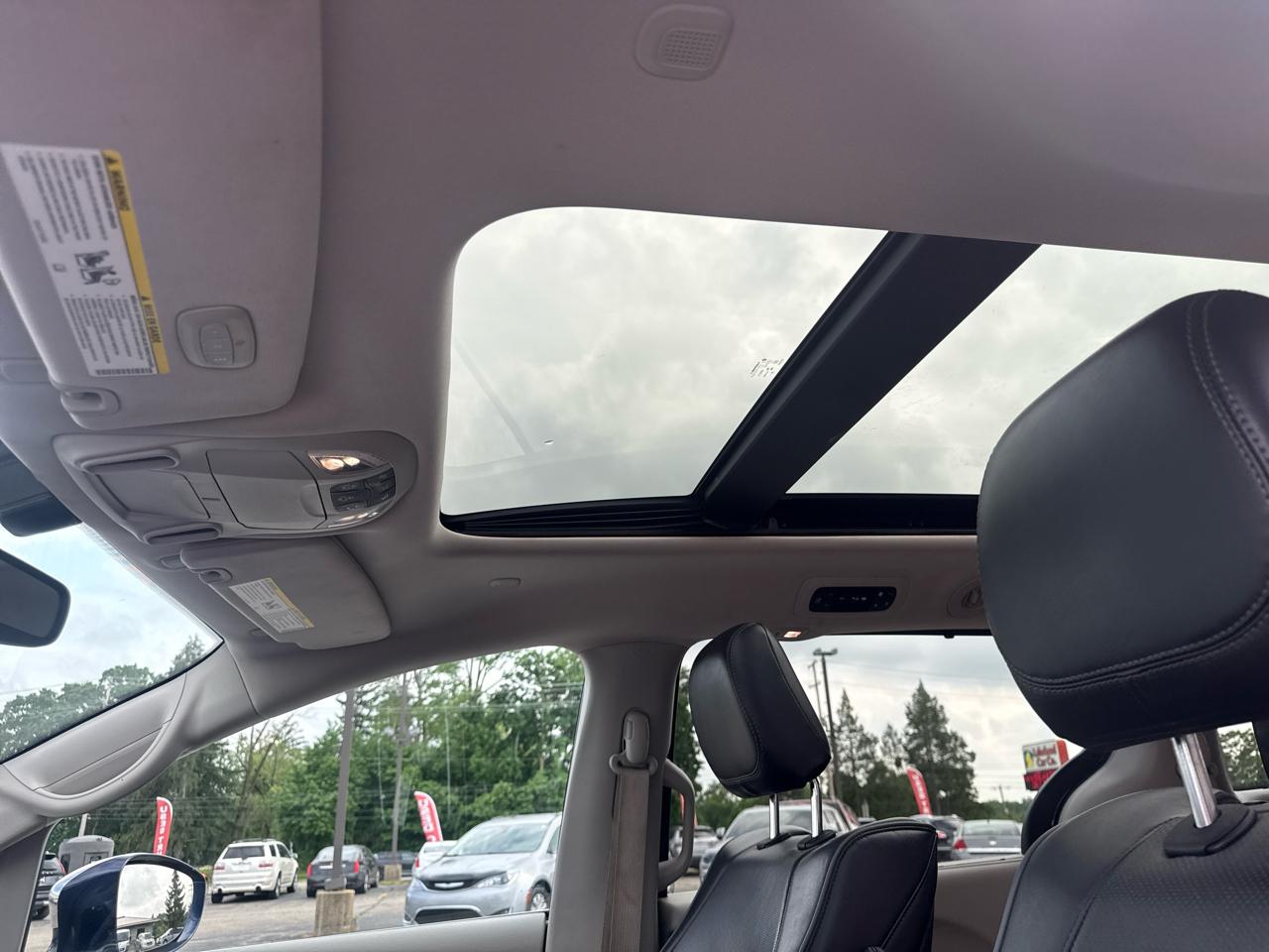 Chrysler Pacifica Limited FWD 2017