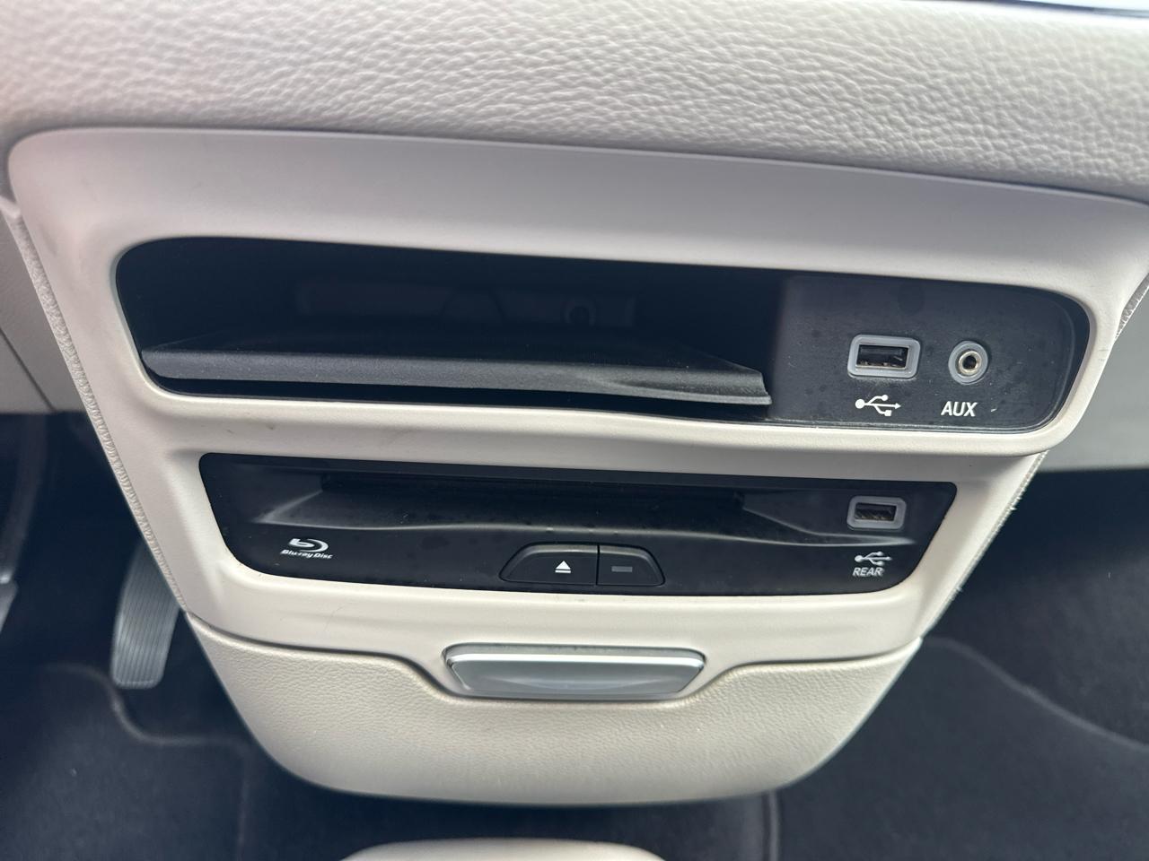 Chrysler Pacifica Limited FWD 2017