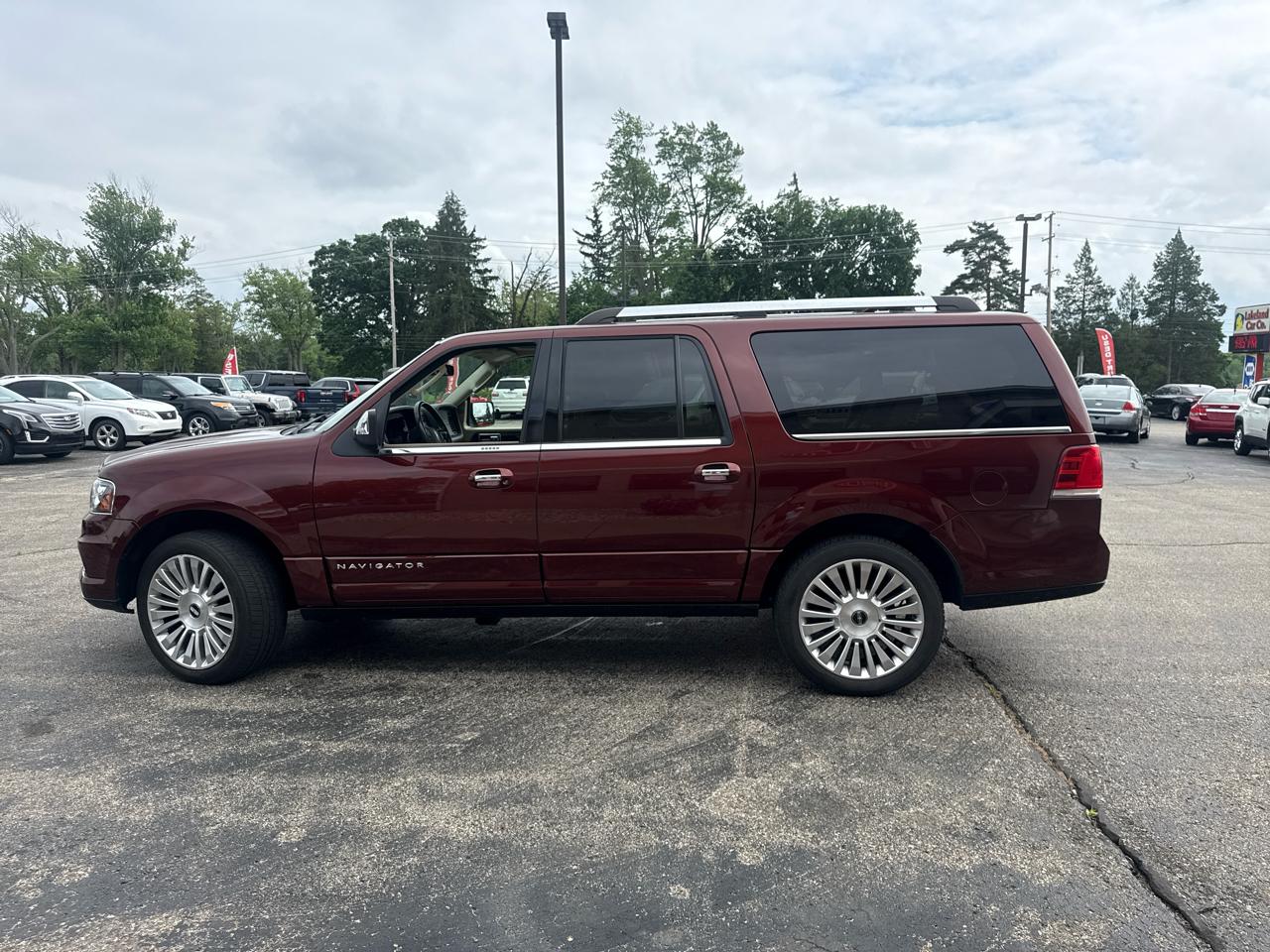 Lincoln Navigator L 4WD 4dr Reserve 2016