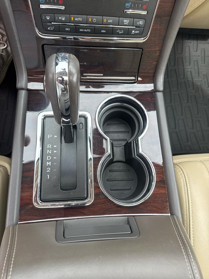 Lincoln Navigator L 4WD 4dr Reserve 2016