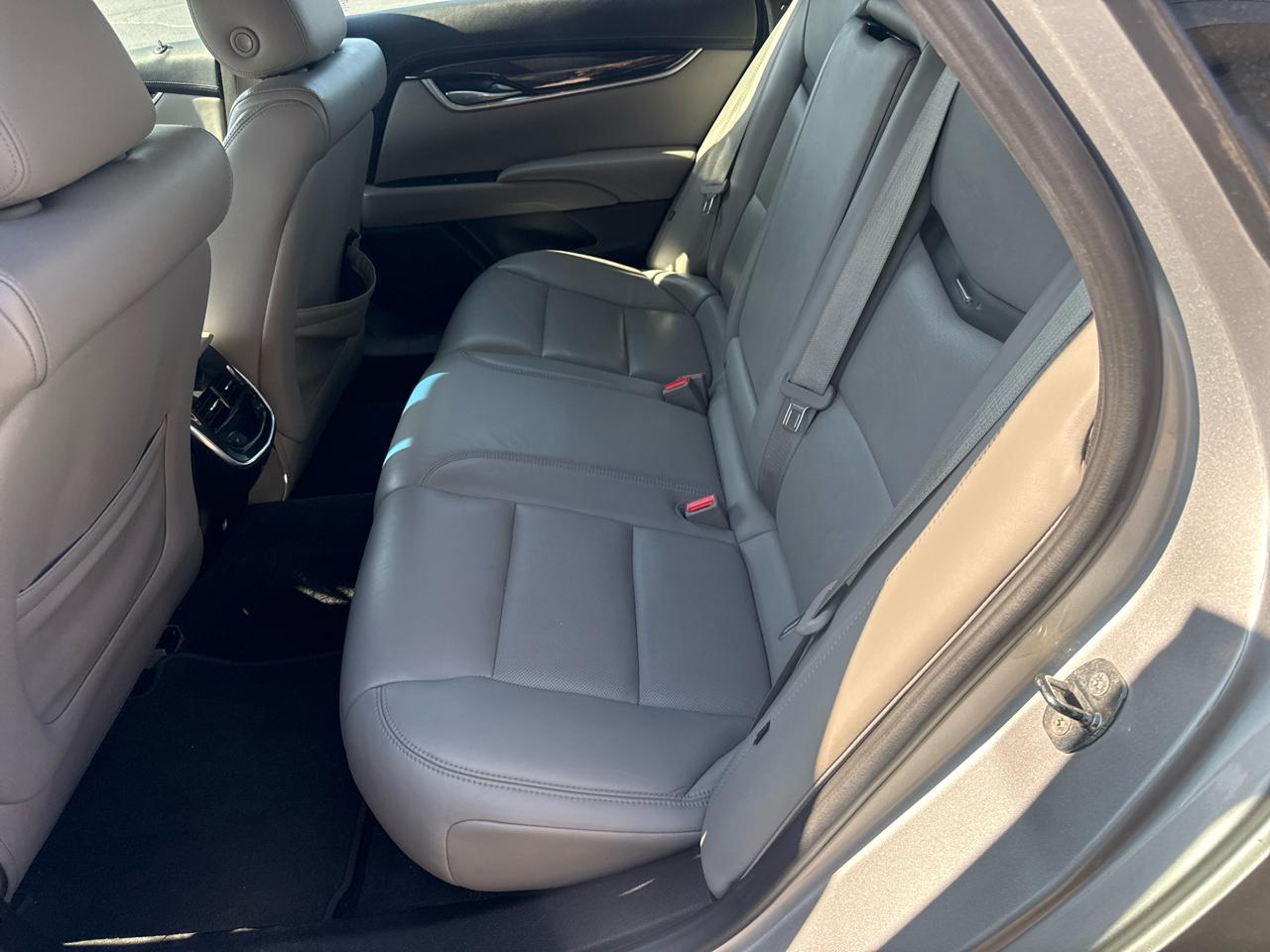 Cadillac XTS 4dr Sdn Luxury Collection AWD 2016
