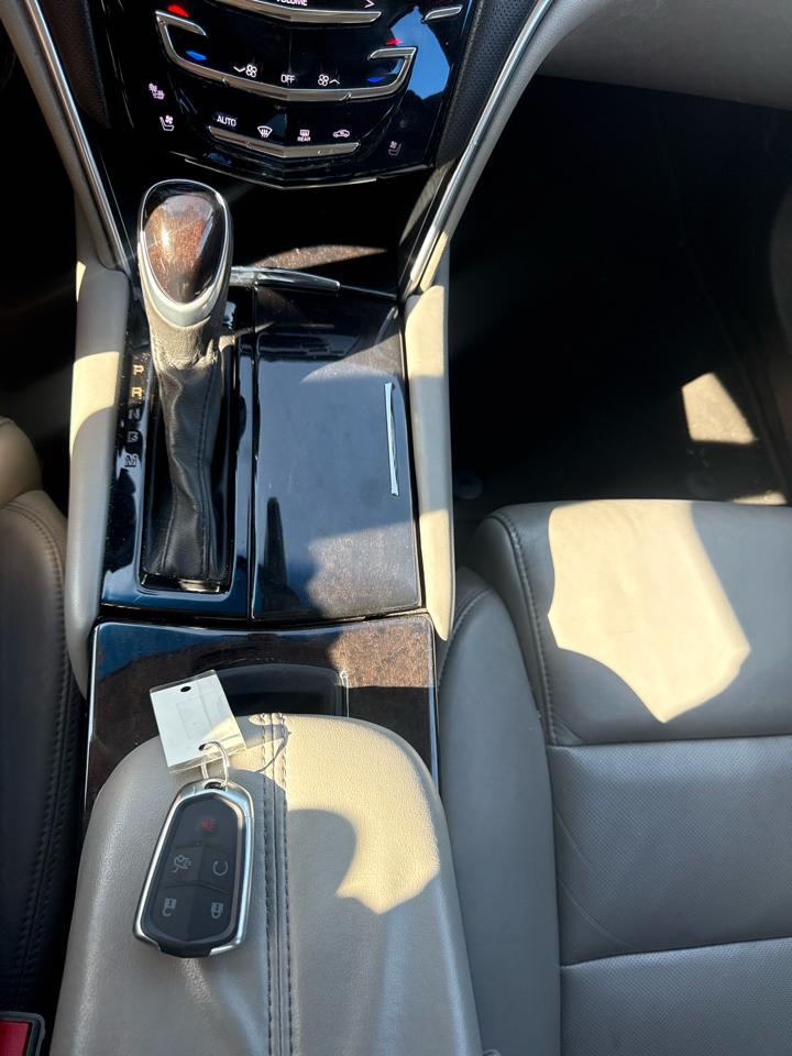 Cadillac XTS 4dr Sdn Luxury Collection AWD 2016