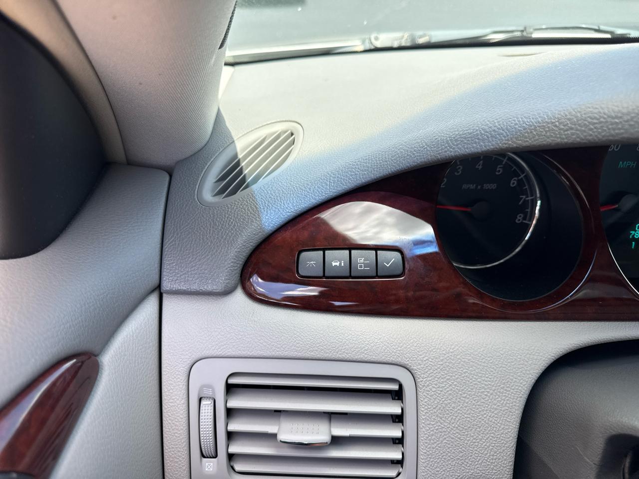 Buick Lucerne 4dr Sdn CXL V6 2006