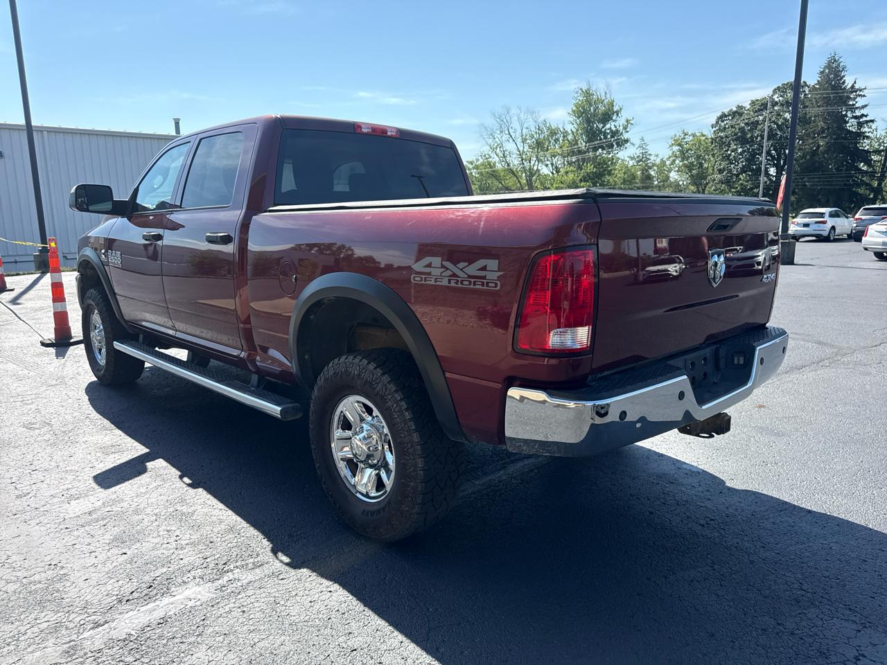RAM 2500 Tradesman 4x4 Crew Cab 6'4" Box 2018
