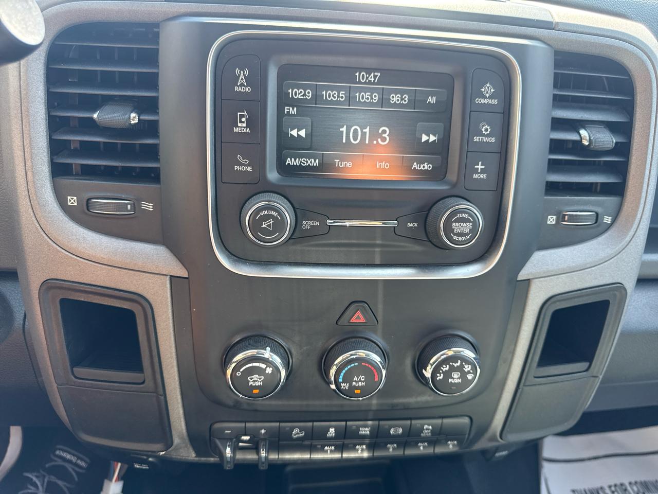 RAM 2500 Tradesman 4x4 Crew Cab 6'4" Box 2018