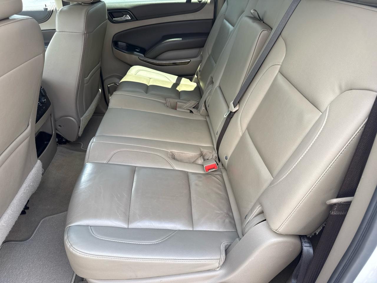 Chevrolet Suburban 4WD 4dr LT 2020