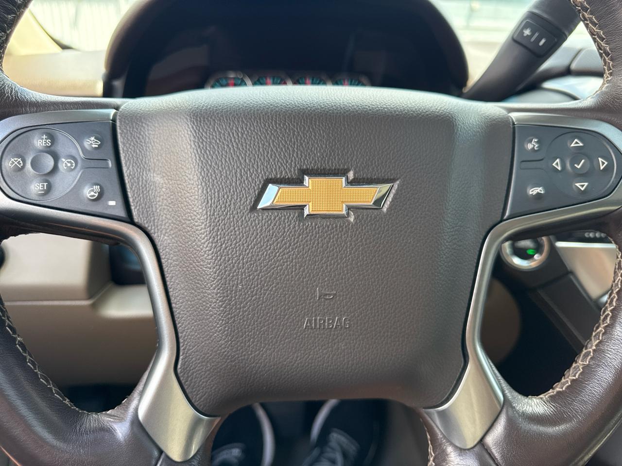 Chevrolet Suburban 4WD 4dr LT 2020