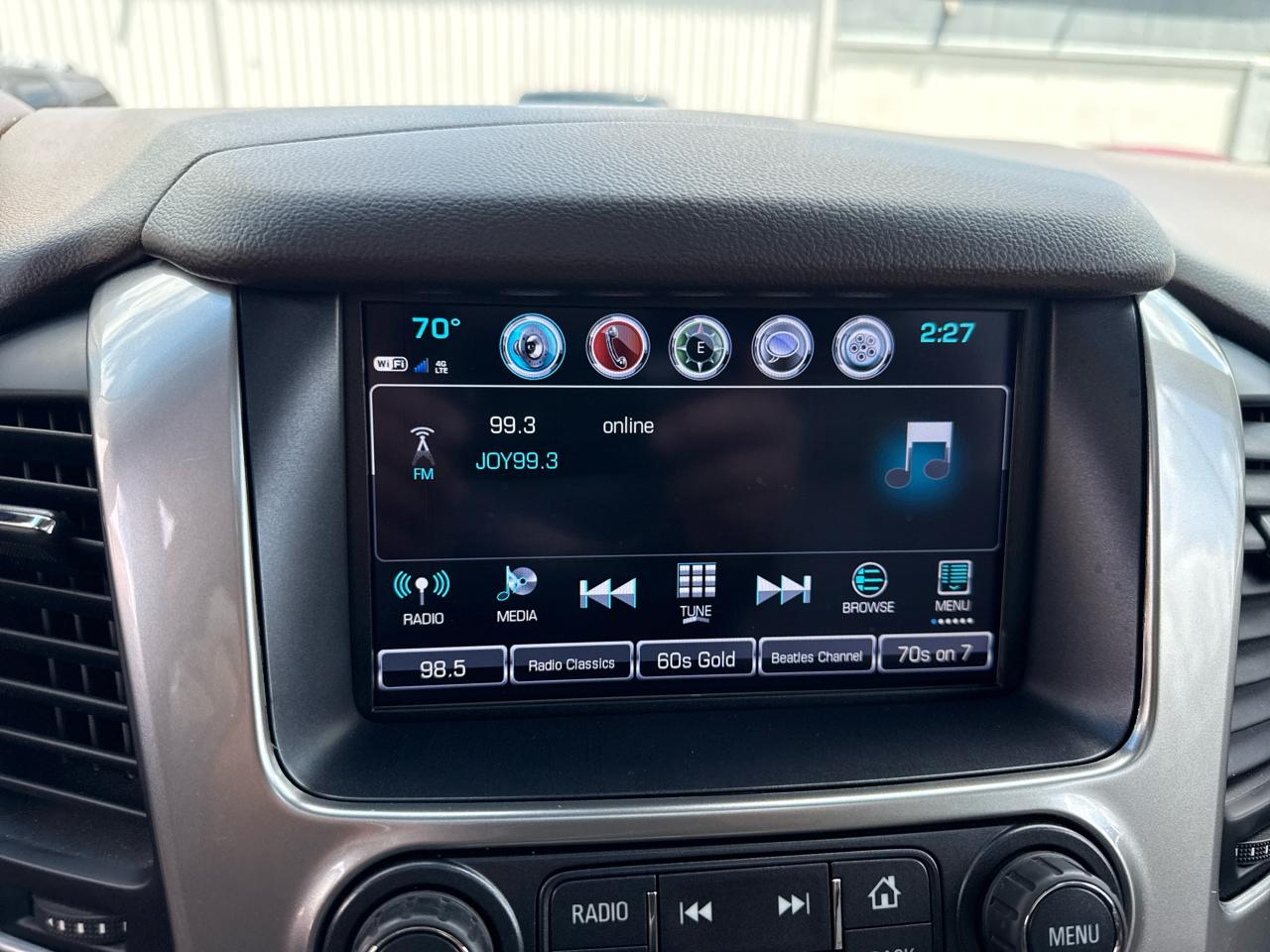 Chevrolet Suburban 4WD 4dr LT 2020