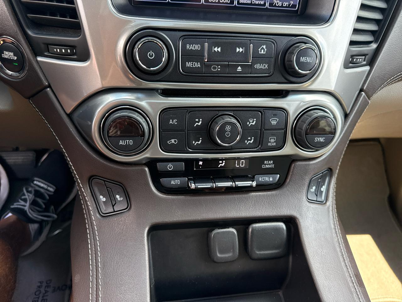 Chevrolet Suburban 4WD 4dr LT 2020