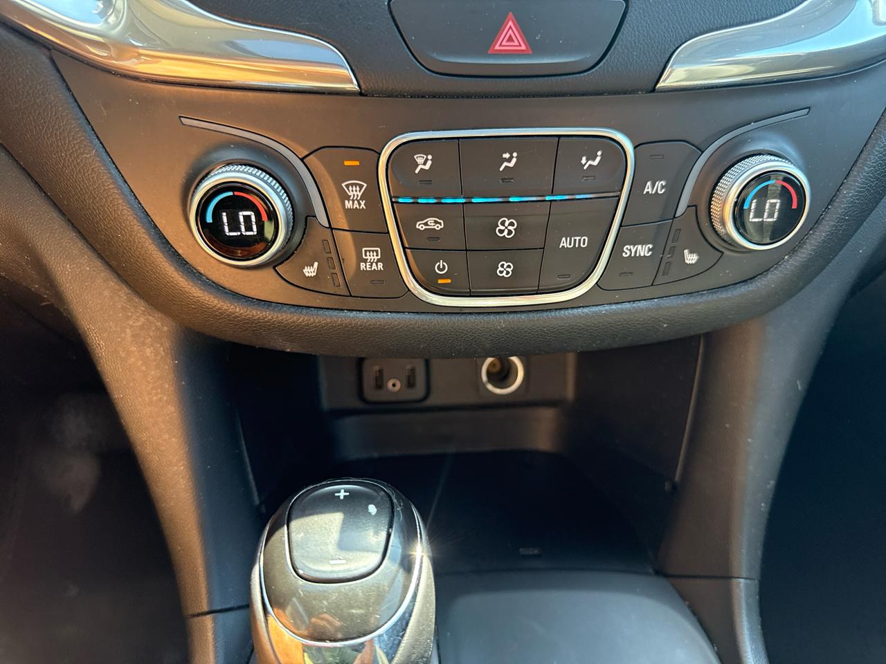 Chevrolet Equinox FWD 4dr LT w/1LT 2018
