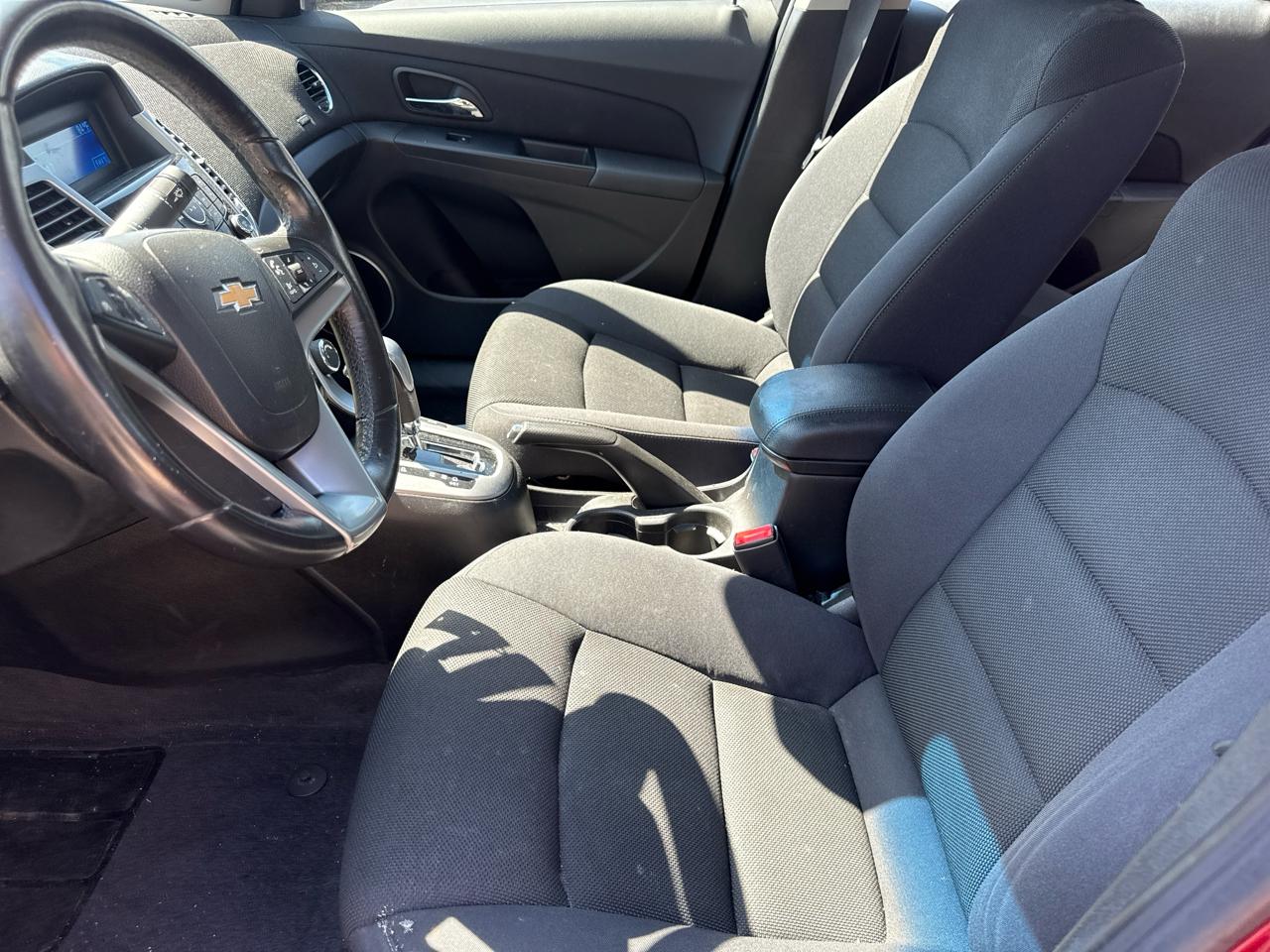 Chevrolet Cruze 4dr Sdn LT w/1LT 2012