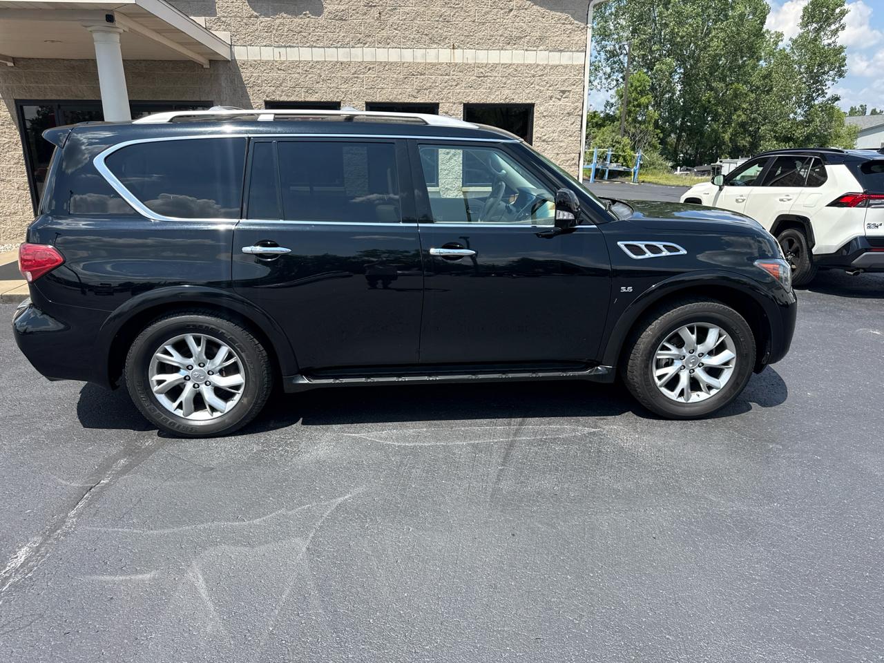 2014 Infiniti QX80 4WD 4dr