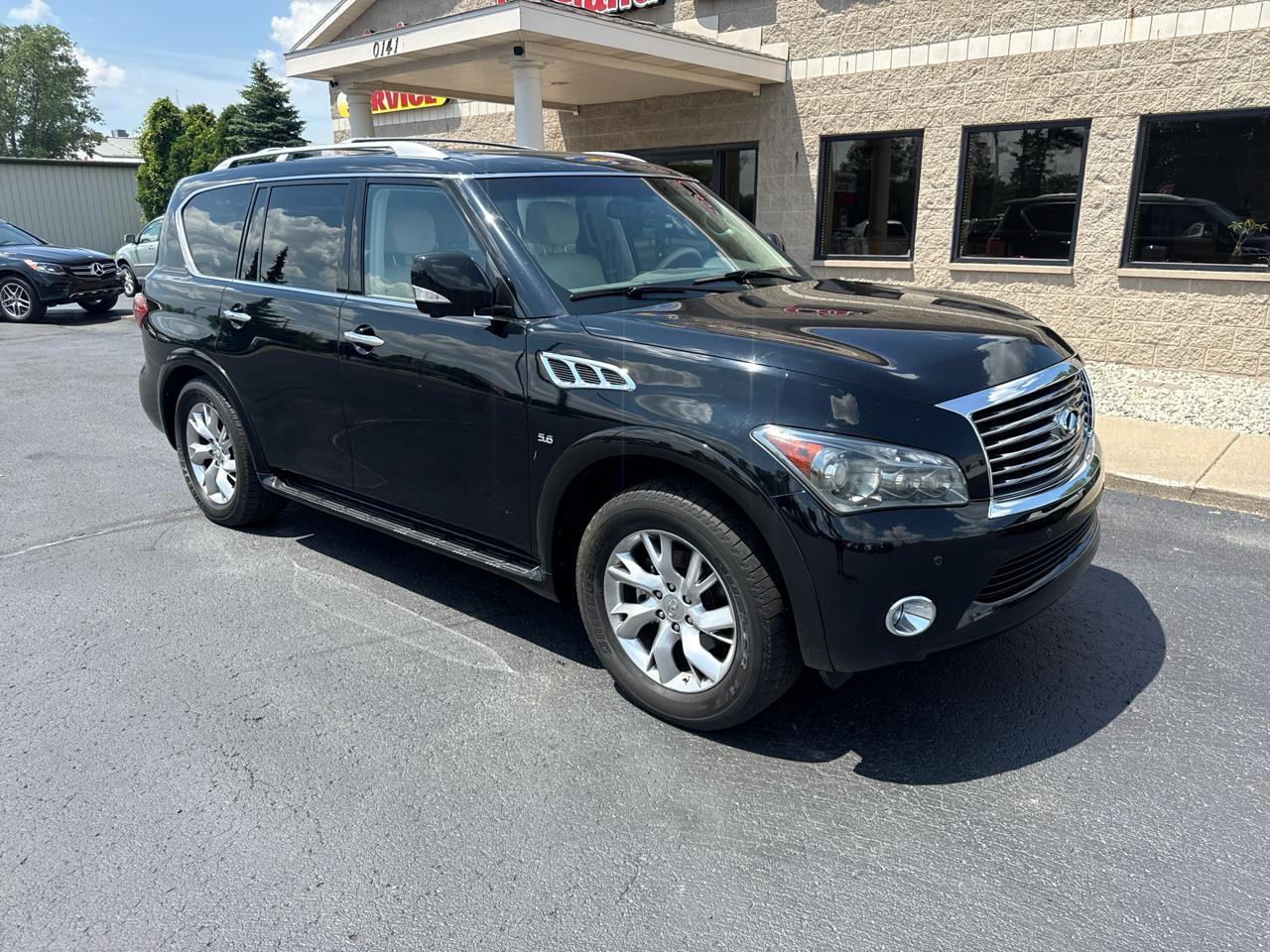 Infiniti QX80 4WD 4dr 2014