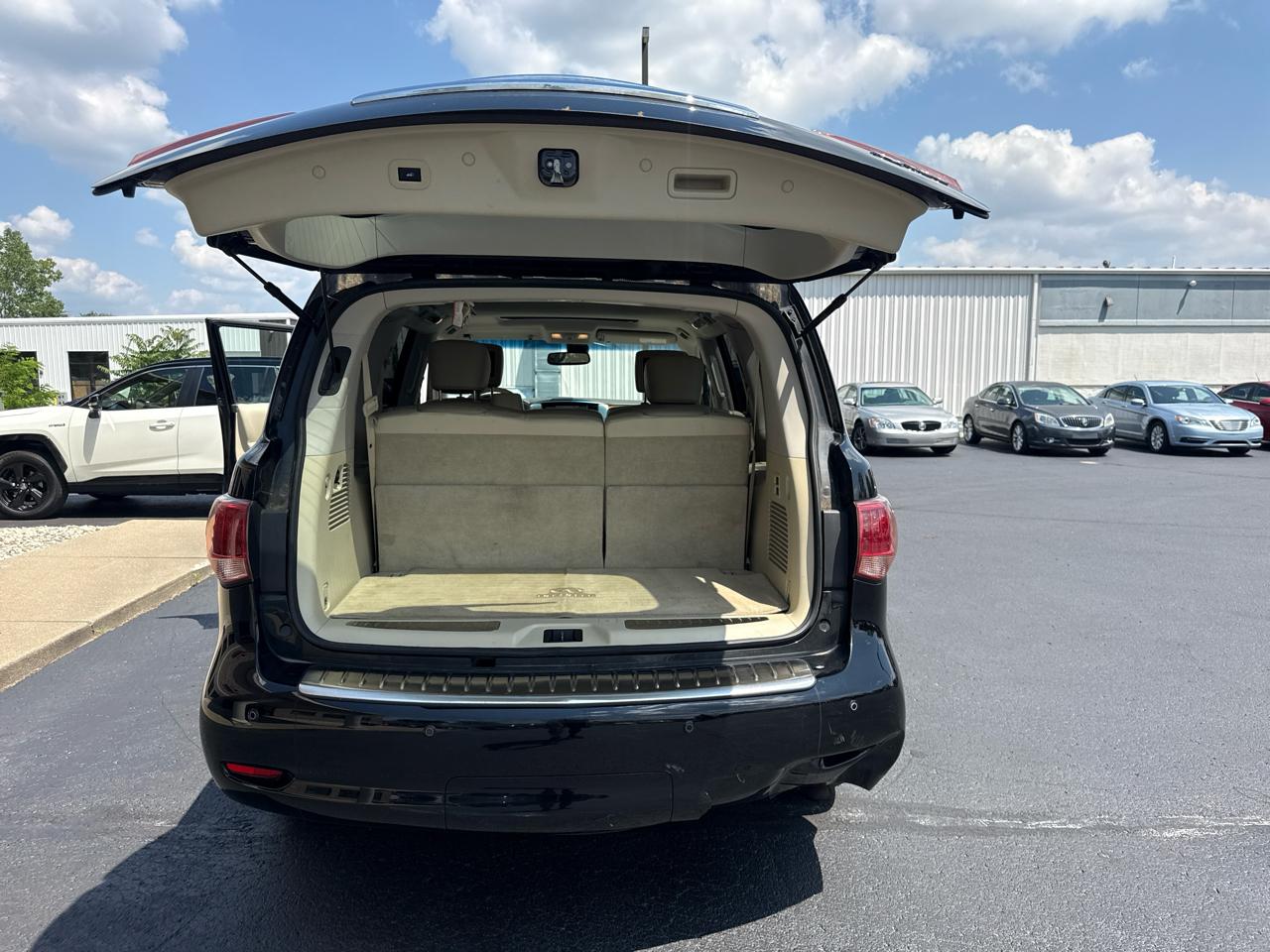 Infiniti QX80 4WD 4dr 2014