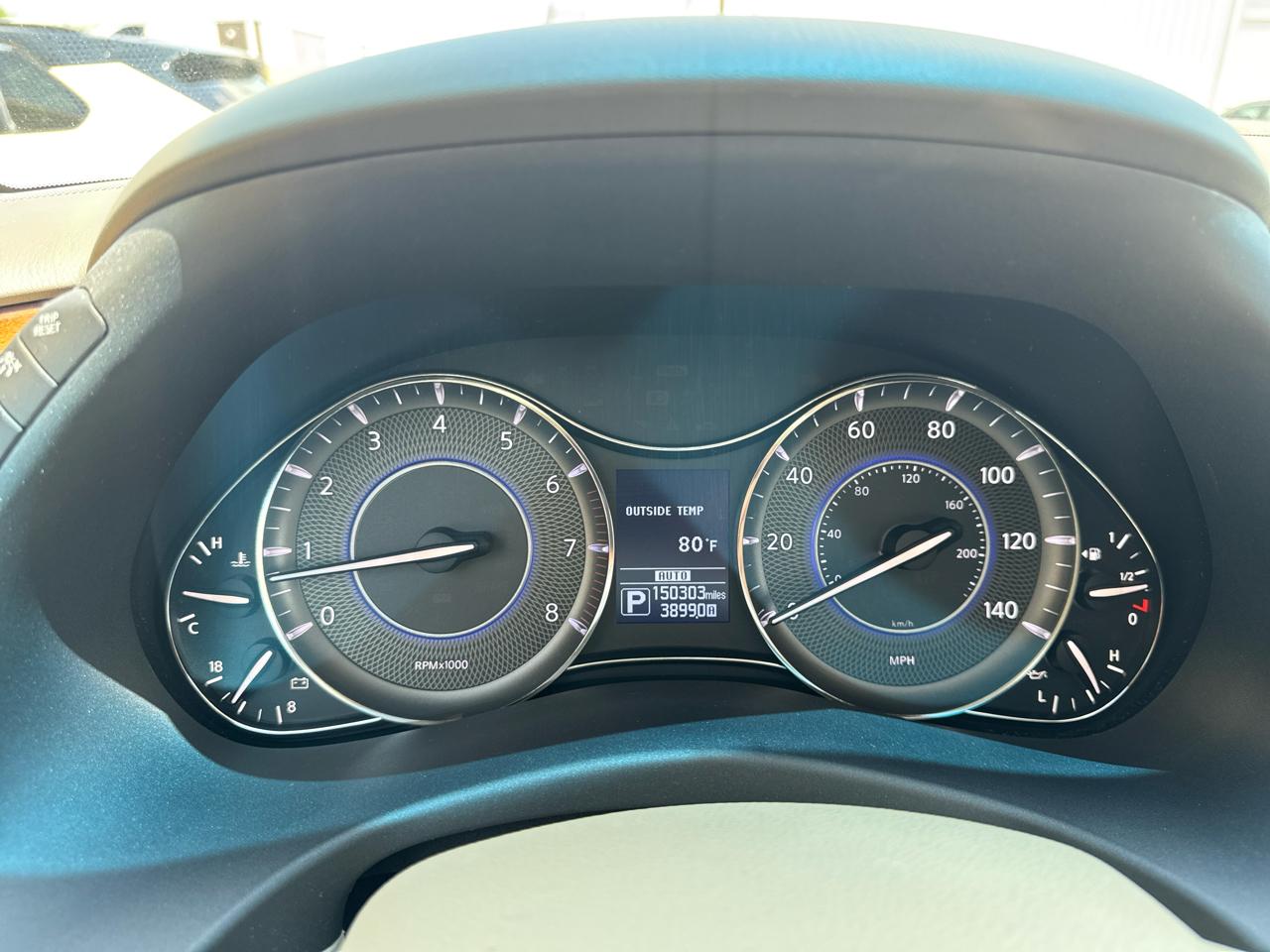 Infiniti QX80 4WD 4dr 2014