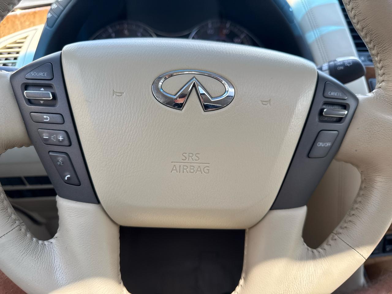 Infiniti QX80 4WD 4dr 2014