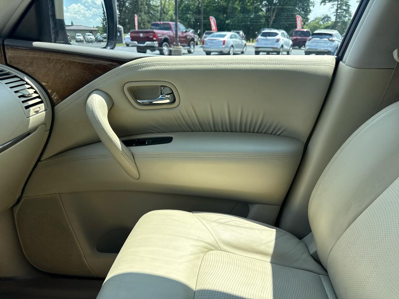 Infiniti QX80 4WD 4dr 2014