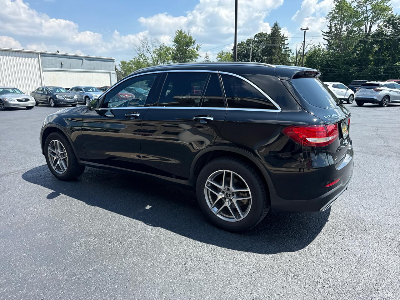 Mercedes-Benz GLC GLC 300 4MATIC SUV 2017