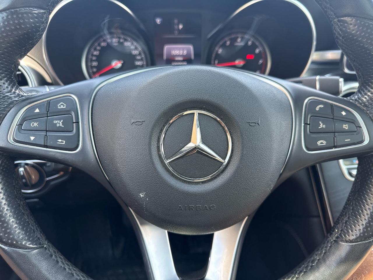 Mercedes-Benz GLC GLC 300 4MATIC SUV 2017