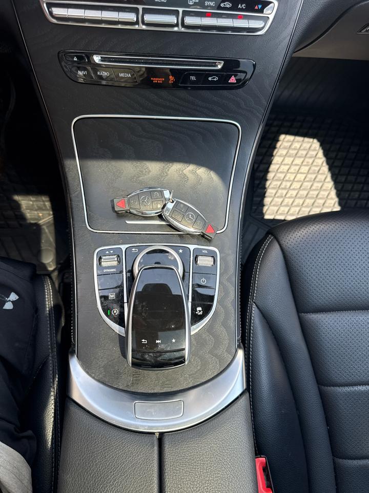 Mercedes-Benz GLC GLC 300 4MATIC SUV 2017