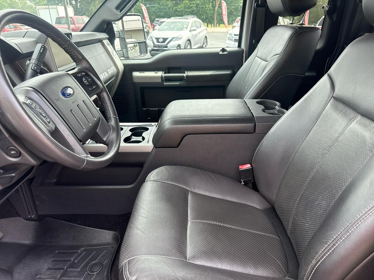 Ford Super Duty F-350 SRW 4WD SuperCab 158" Lariat 2015